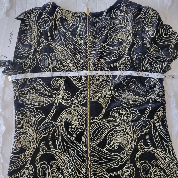 Calvin Klein Black Velvet and Gold Paisley Embroidered Dress Gold Zip 8 NWT - Picture 15 of 16